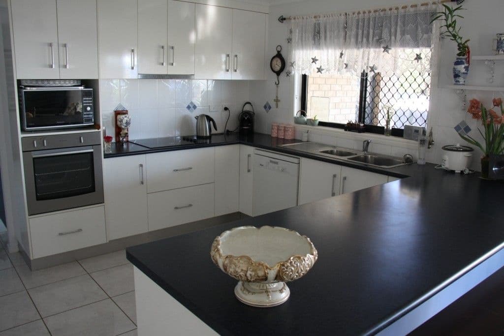 25 Bauhinia Street, Boyne Island QLD 4680, Boyne Island - Thumbnail 2