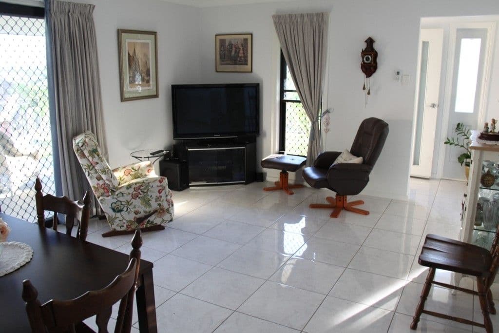 25 Bauhinia Street, Boyne Island QLD 4680, Boyne Island - Thumbnail 6