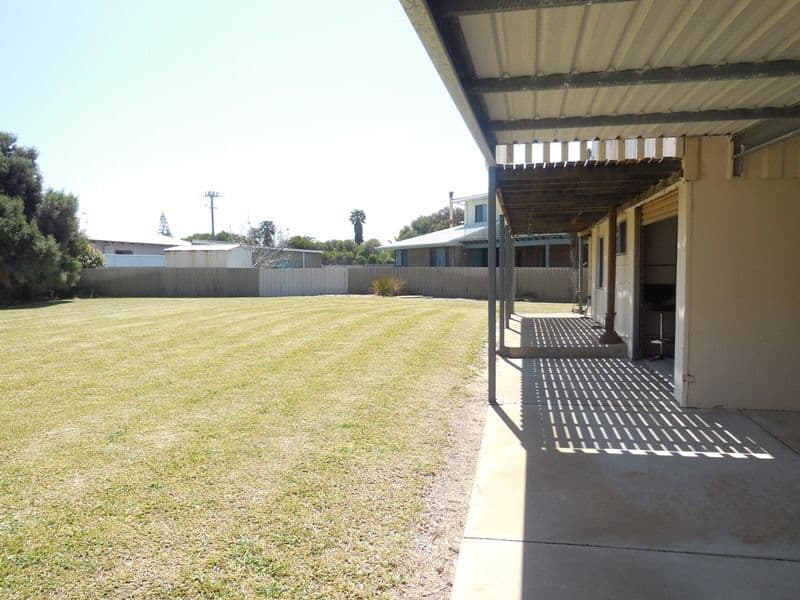 4 Wedge Avenue, Lancelin WA 6044, Lancelin - Thumbnail 4