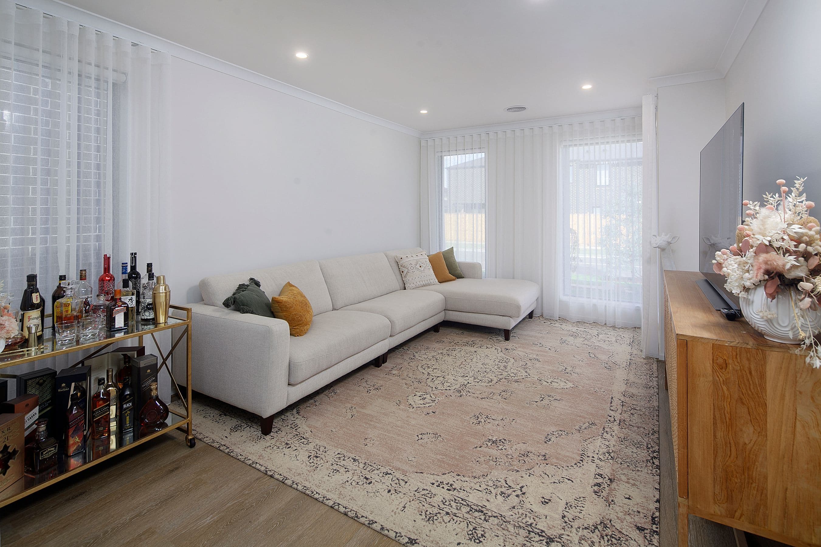 15 Dapple Crescent, Clyde North VIC 3978, Clyde North - Thumbnail 2