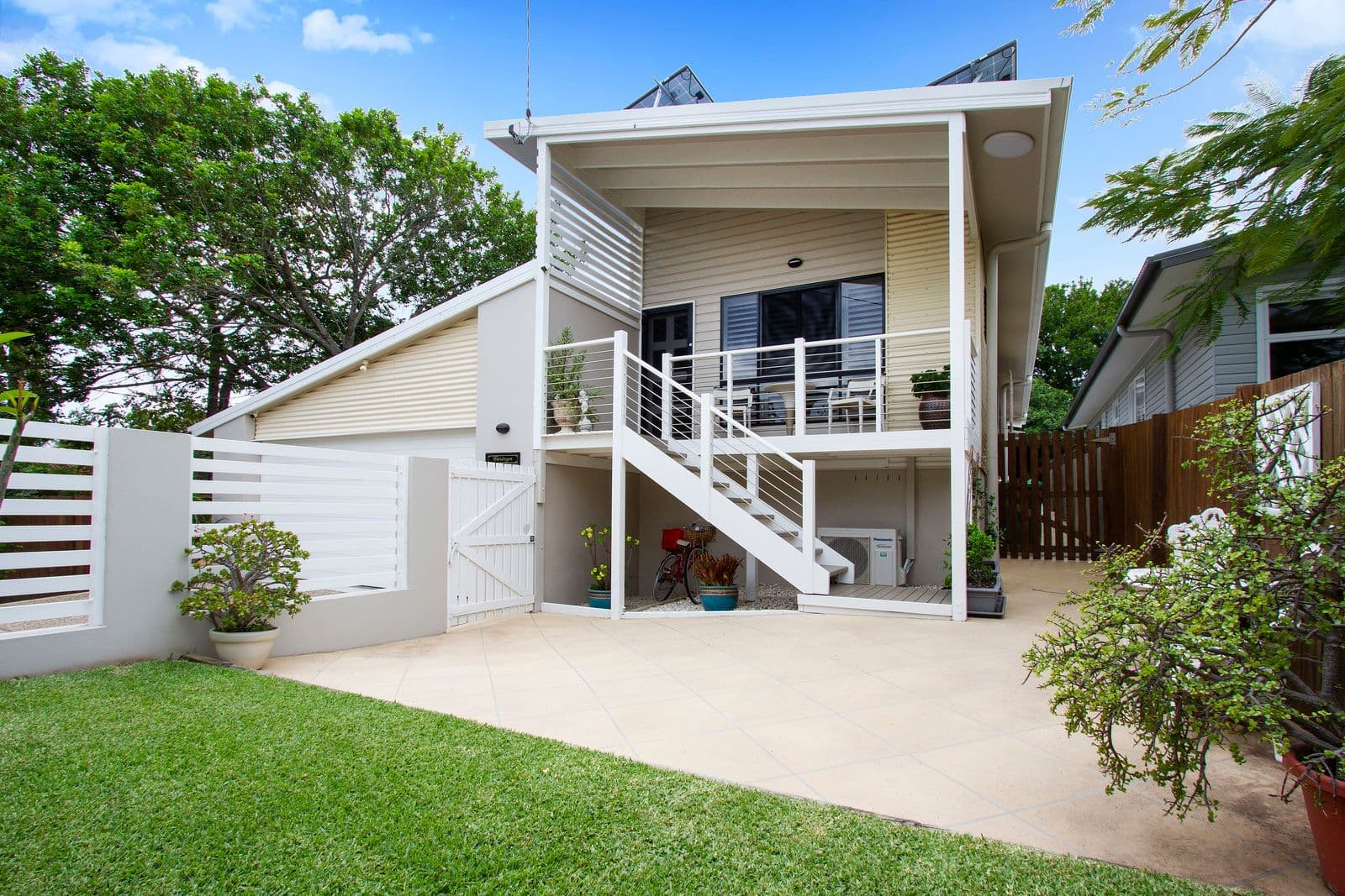 5 O'Doherty Avenue, Southport QLD 4215, Southport - Thumbnail 2