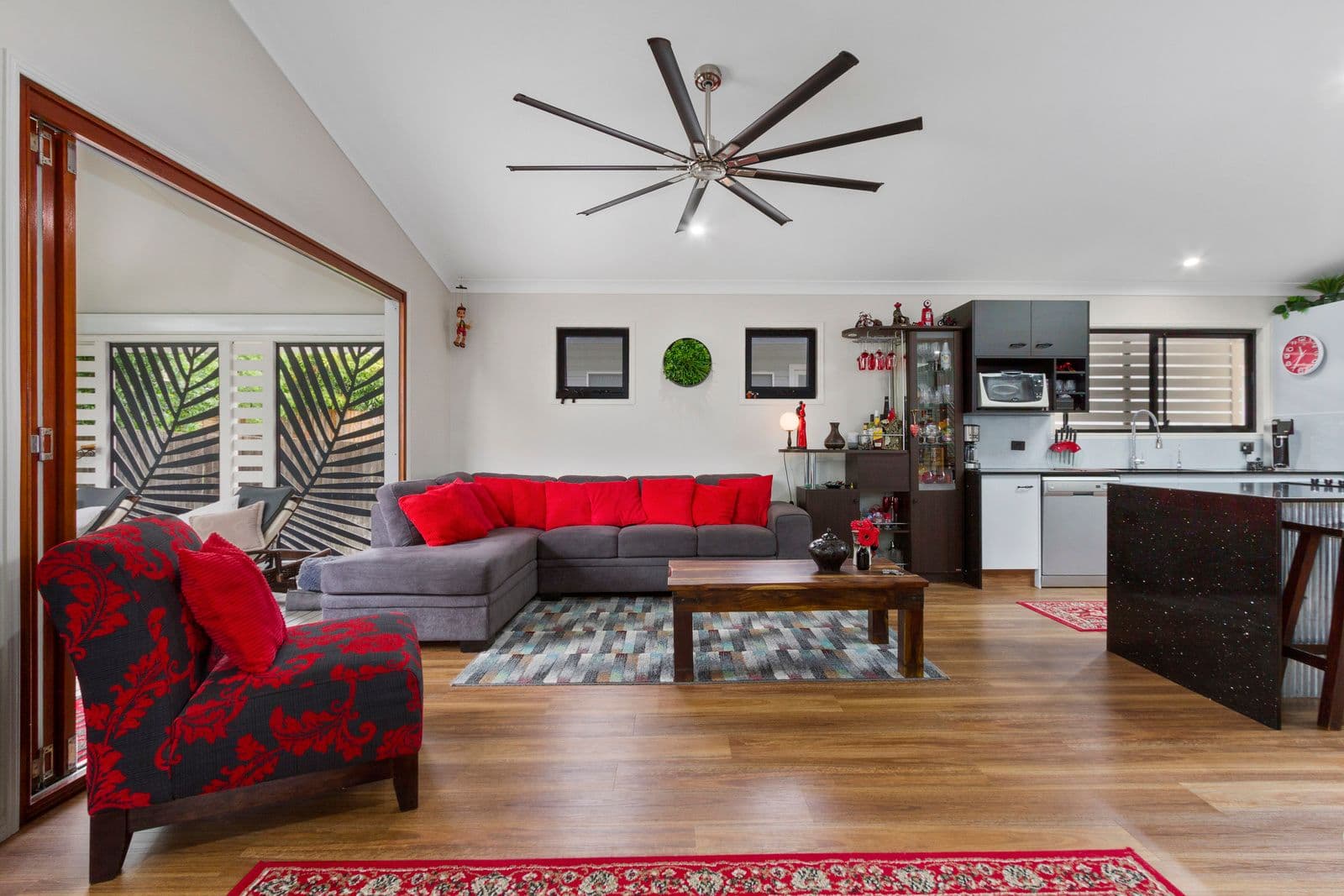 5 O'Doherty Avenue, Southport QLD 4215, Southport - Thumbnail 6