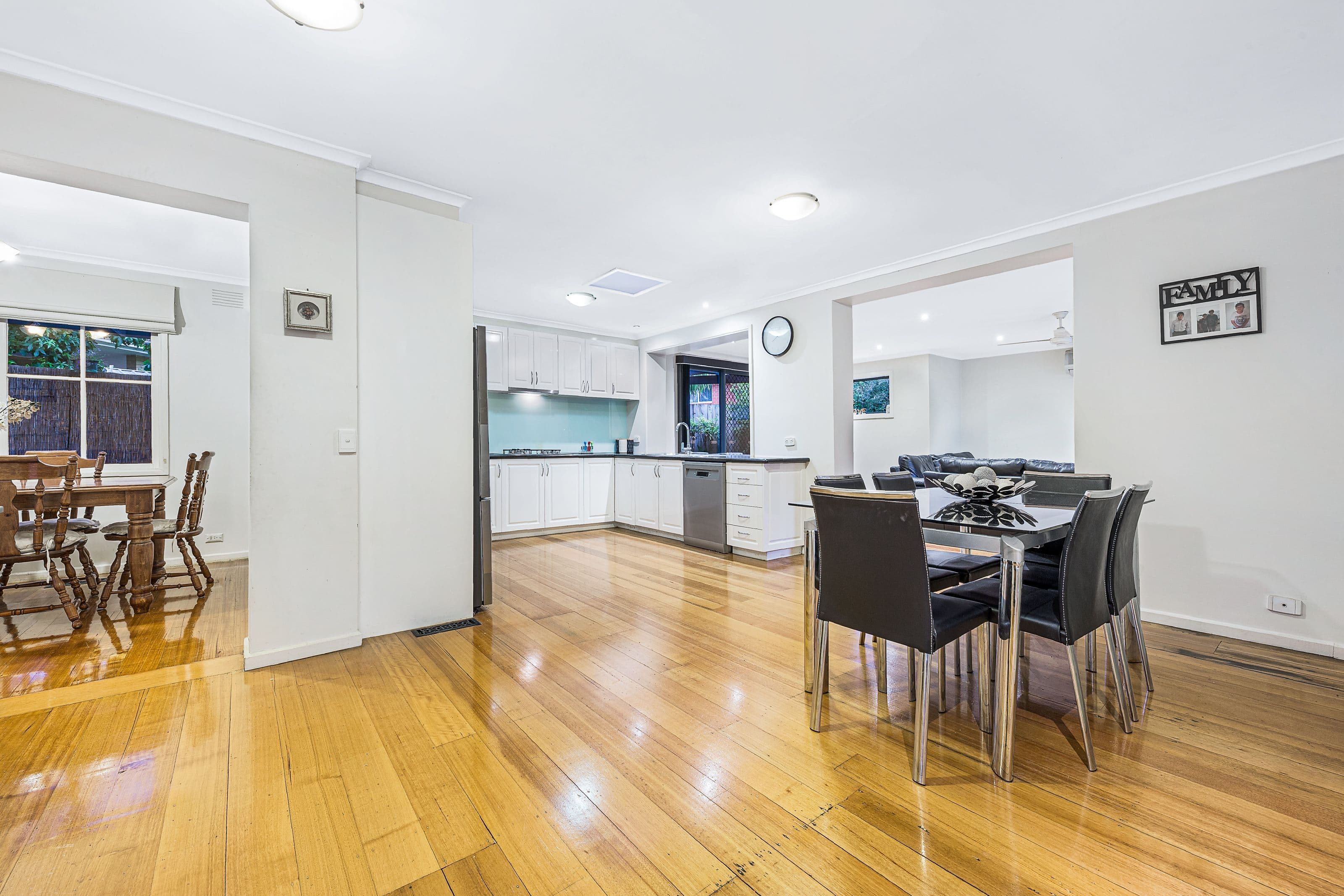 5 Europa Court, Wheelers Hill VIC 3150, Wheelers Hill - Thumbnail 3