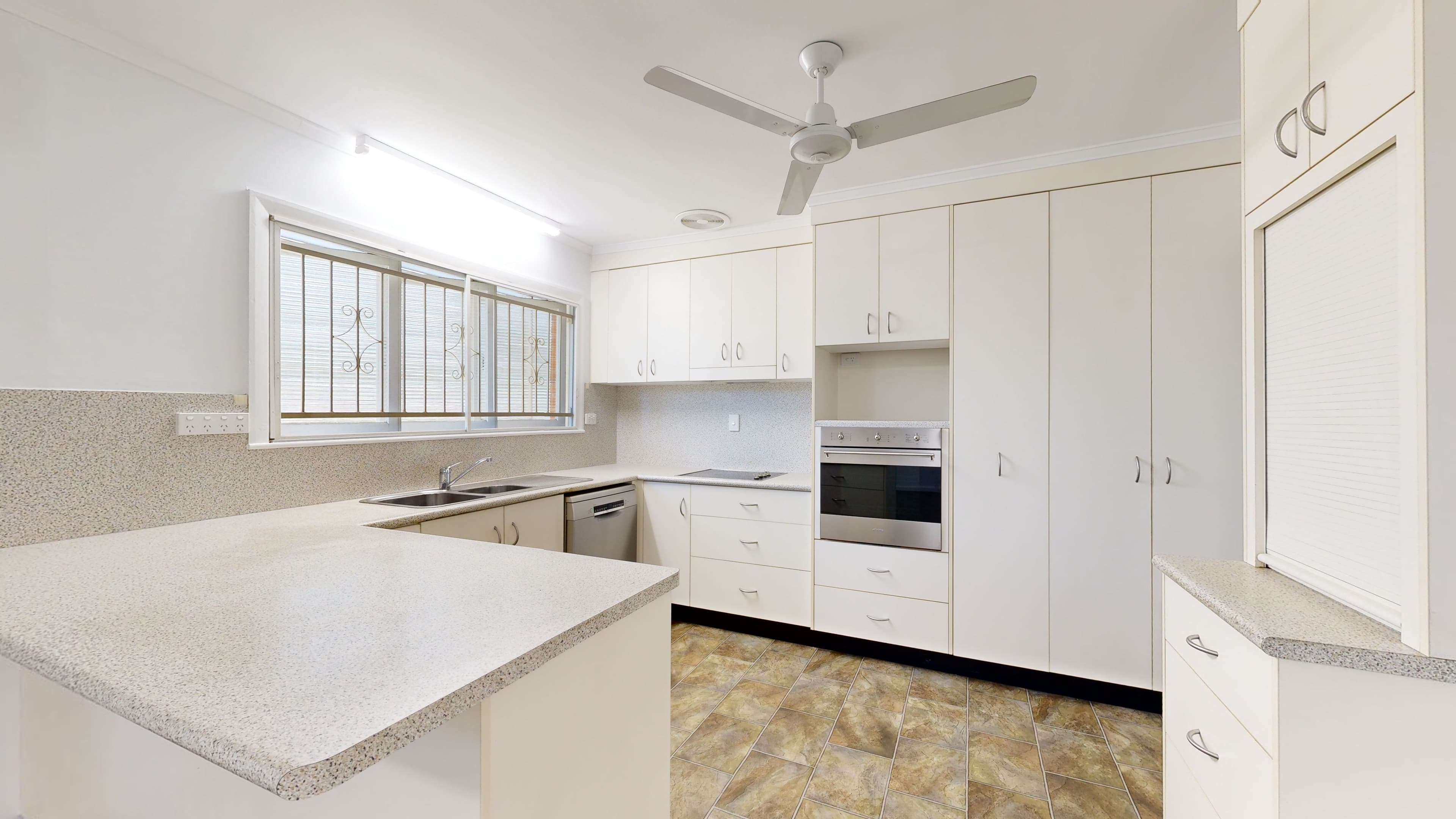 14 Coorong Avenue, Mundingburra QLD 4812, Mundingburra - Thumbnail 2