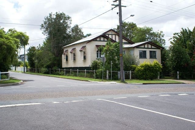 52 Thomas Street, SHERWOOD QLD 4075, Sherwood - Thumbnail 2