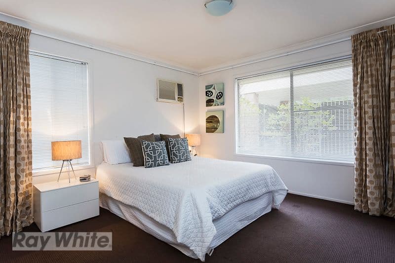 814 Cavendish Road, HOLLAND PARK QLD 4121, Holland Park - Thumbnail 4