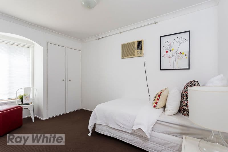814 Cavendish Road, HOLLAND PARK QLD 4121, Holland Park - Thumbnail 5