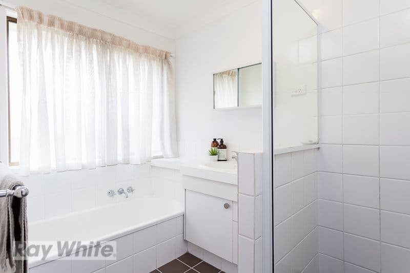 814 Cavendish Road, HOLLAND PARK QLD 4121, Holland Park - Thumbnail 6