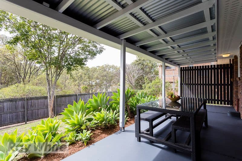 814 Cavendish Road, HOLLAND PARK QLD 4121, Holland Park - Thumbnail 8