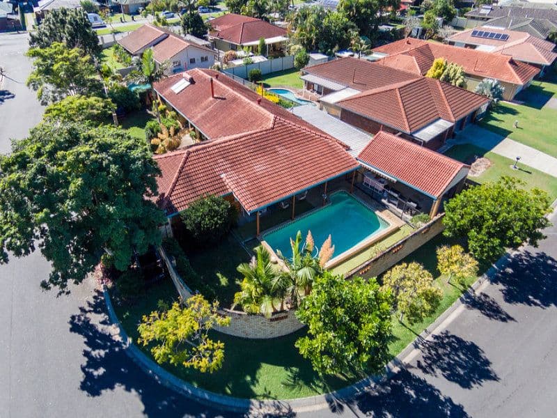 4 Carolina Close, Elanora QLD 4221, Elanora - Thumbnail 2