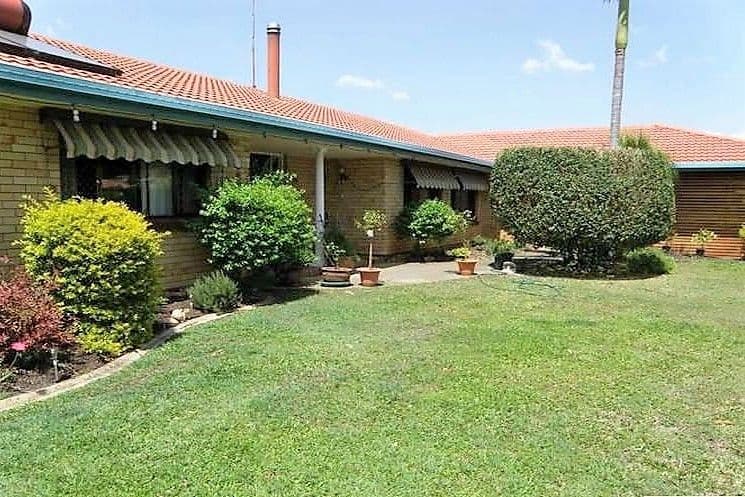 4 Carolina Close, Elanora QLD 4221, Elanora - Thumbnail 3