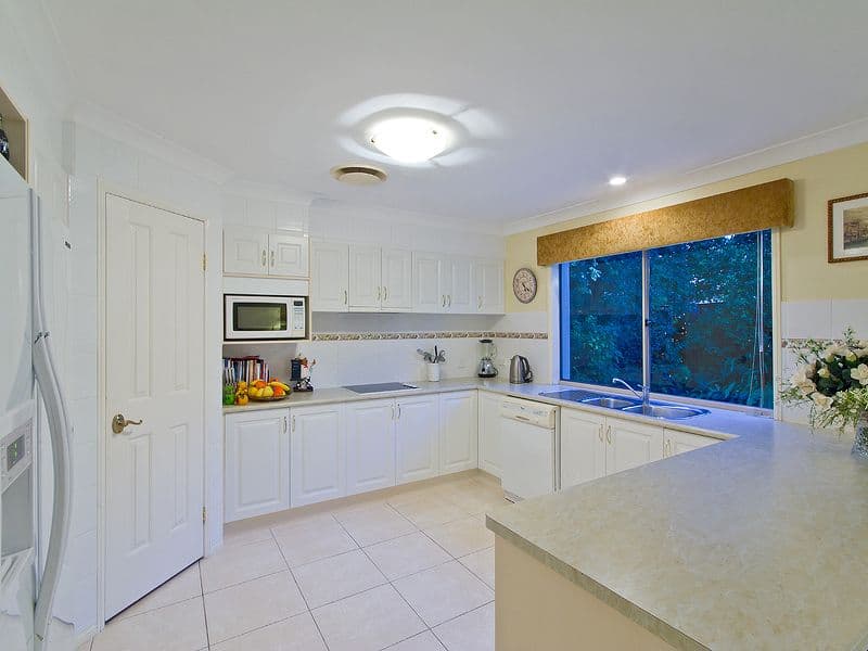 38 Brittany Drive, OXENFORD QLD 4210, Oxenford - Thumbnail 4
