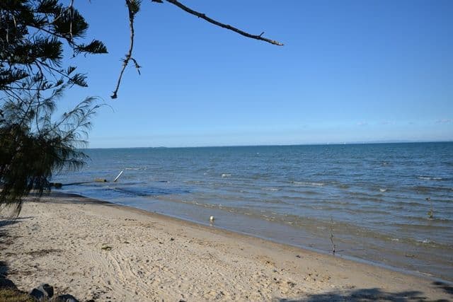 15 Coronation Avenue, Beachmere QLD 4510, Beachmere - Thumbnail 2