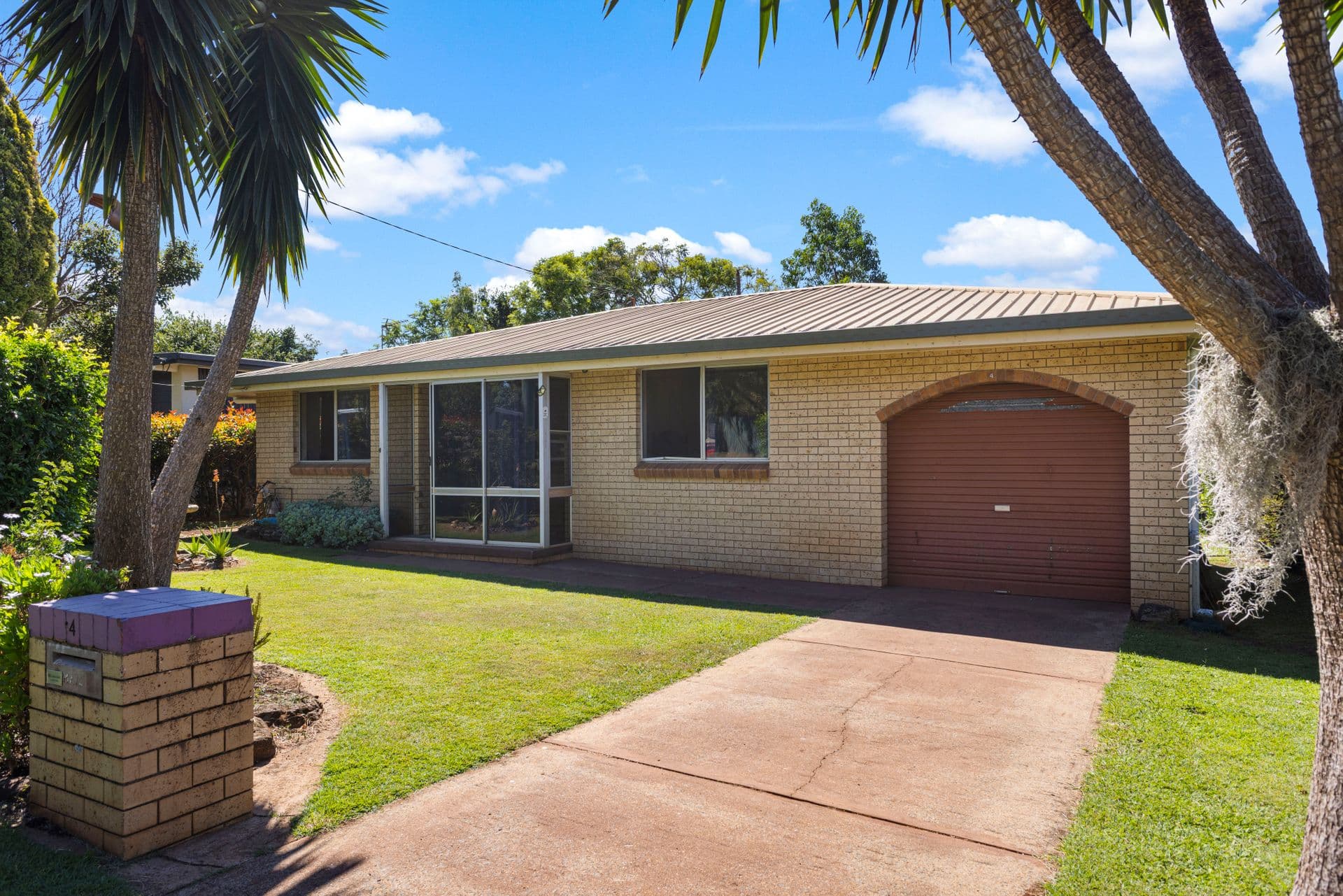 4 Bingara Street, Mount Lofty, QLD, 4350, Mount Lofty - Image 1