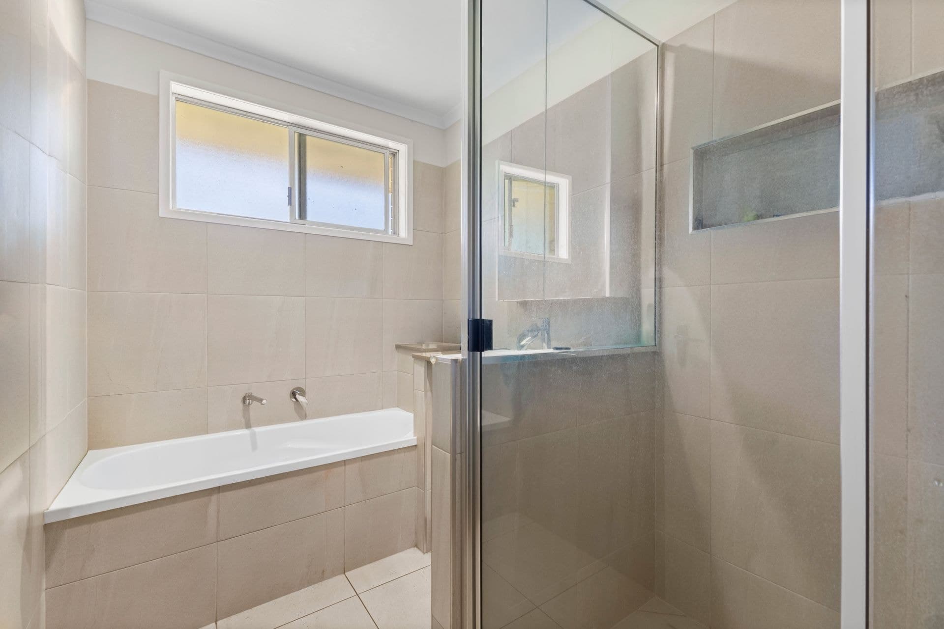 4 Bingara Street, Mount Lofty, QLD, 4350, Mount Lofty - Thumbnail 5
