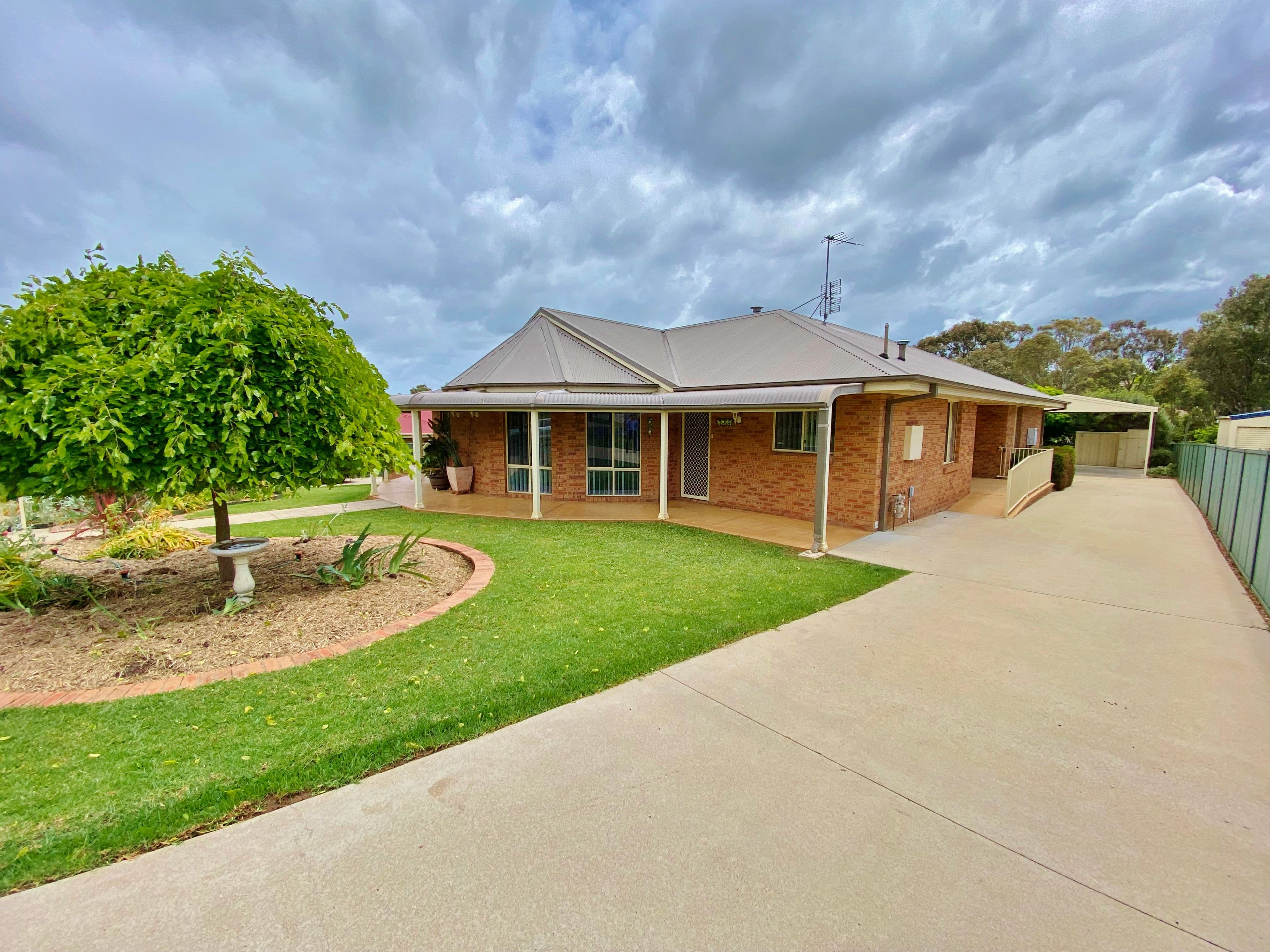 1/5 Jake Miller Place, Young NSW 2594, Young - Image 1