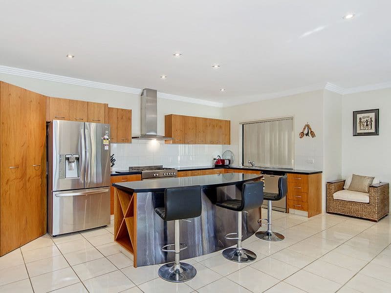 29 Salvado Drive, Pacific Pines QLD 4211, Pacific Pines - Thumbnail 8