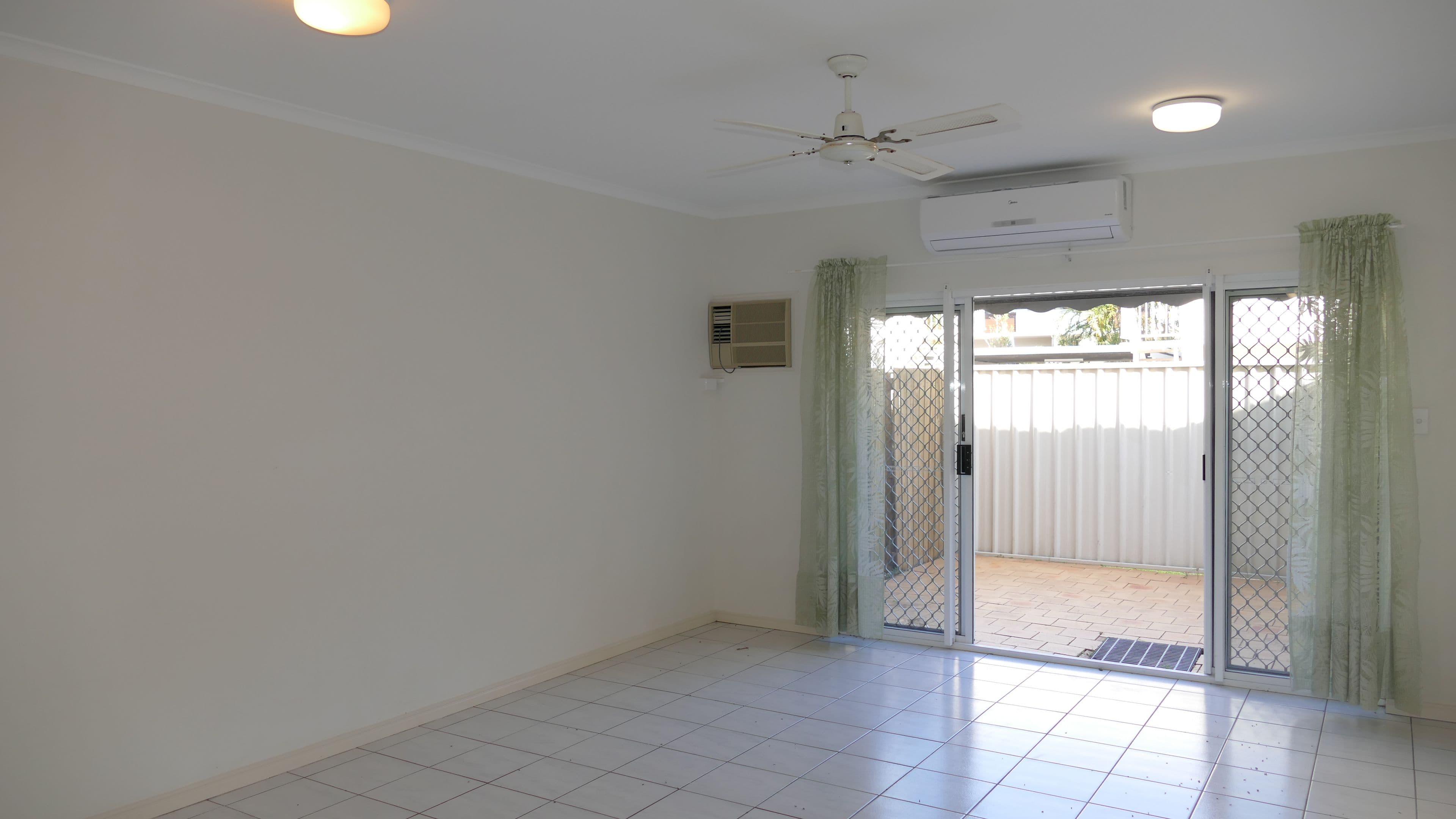 531 Varley Street, Yorkeys Knob QLD 4878, Yorkeys Knob - Thumbnail 3