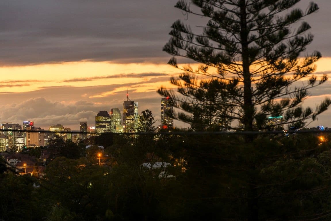 4 Odessa Street, HOLLAND PARK WEST QLD 4121, Holland Park West - Thumbnail 3
