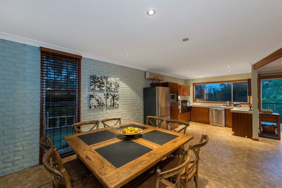 4 Odessa Street, HOLLAND PARK WEST QLD 4121, Holland Park West - Thumbnail 8