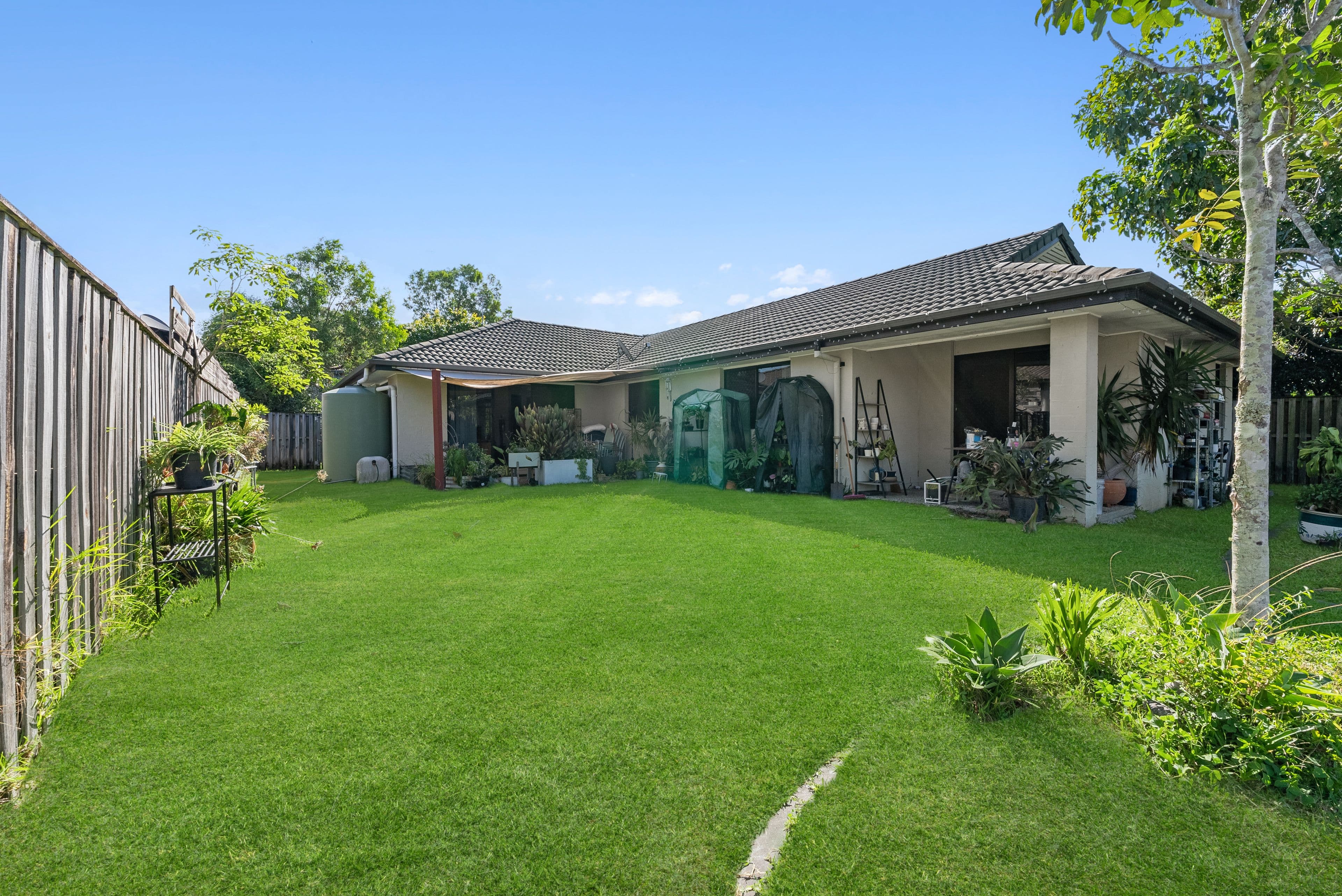 33 Witheren Circuit, Pacific Pines QLD 4211, Pacific Pines - Thumbnail 3
