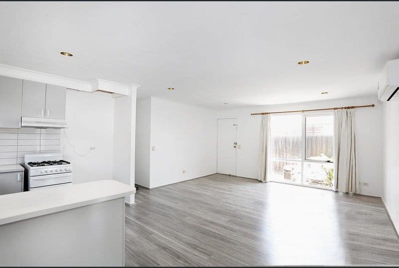 54A Gillingham Crescent, Craigieburn VIC 3064, Craigieburn - Thumbnail 3