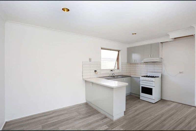 54A Gillingham Crescent, Craigieburn VIC 3064, Craigieburn - Thumbnail 4