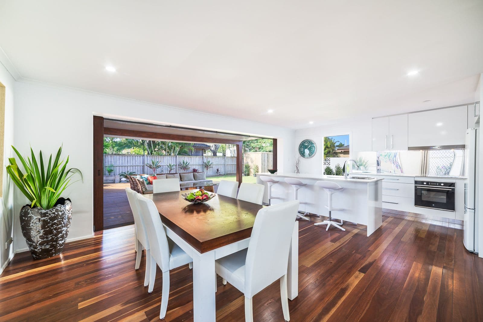 42 Allambi Avenue, Broadbeach Waters QLD 4218, Broadbeach Waters - Image 1