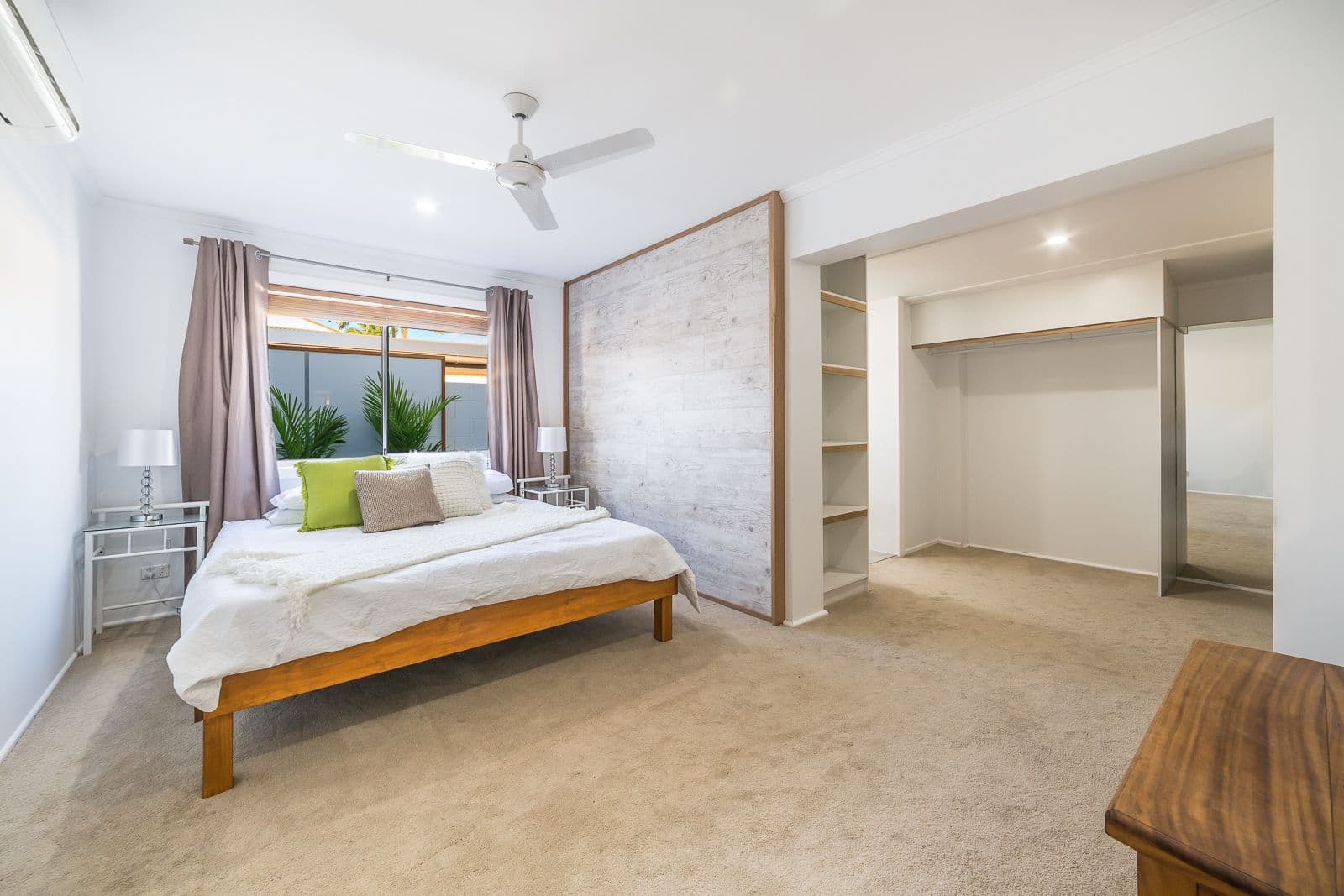 42 Allambi Avenue, Broadbeach Waters QLD 4218, Broadbeach Waters - Thumbnail 4