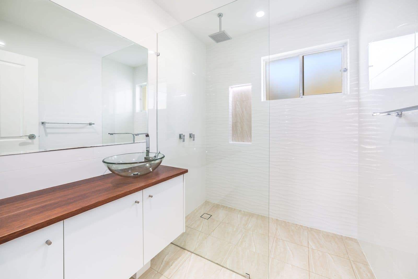 42 Allambi Avenue, Broadbeach Waters QLD 4218, Broadbeach Waters - Thumbnail 7