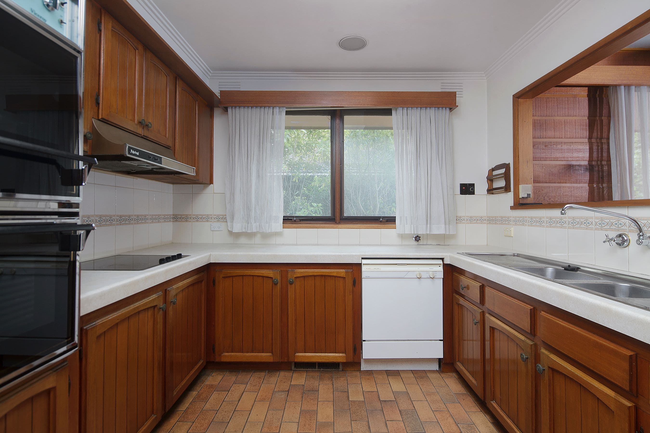 13 Brendan Avenue, Doncaster VIC 3108, Doncaster - Thumbnail 7