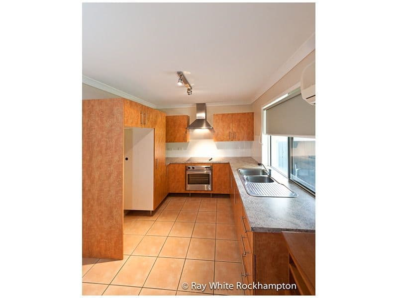 576 Norman Road, NORMAN GARDENS QLD 4701, Norman Gardens - Thumbnail 5