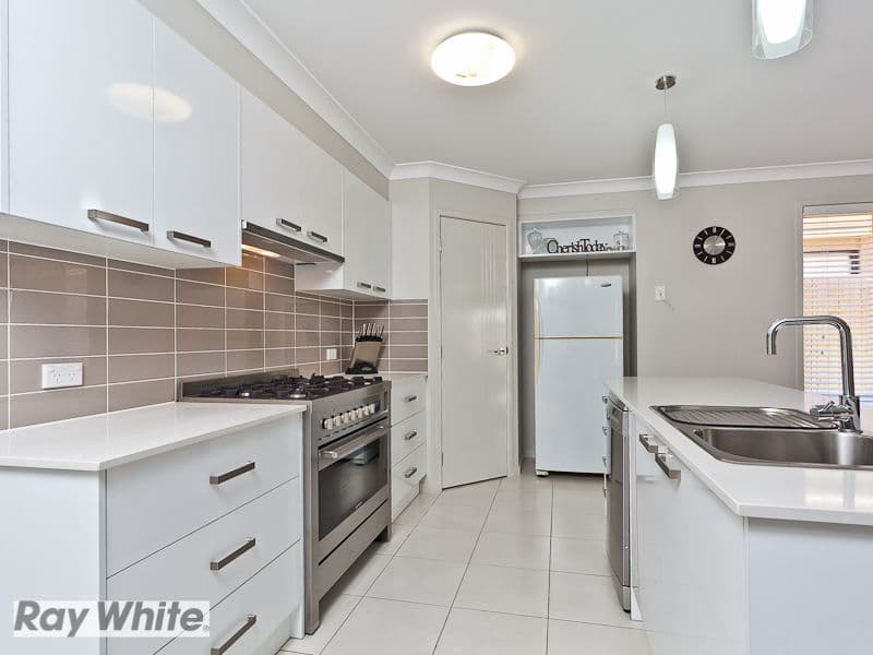 23 Troon Street, North Lakes QLD 4509, North Lakes - Thumbnail 2