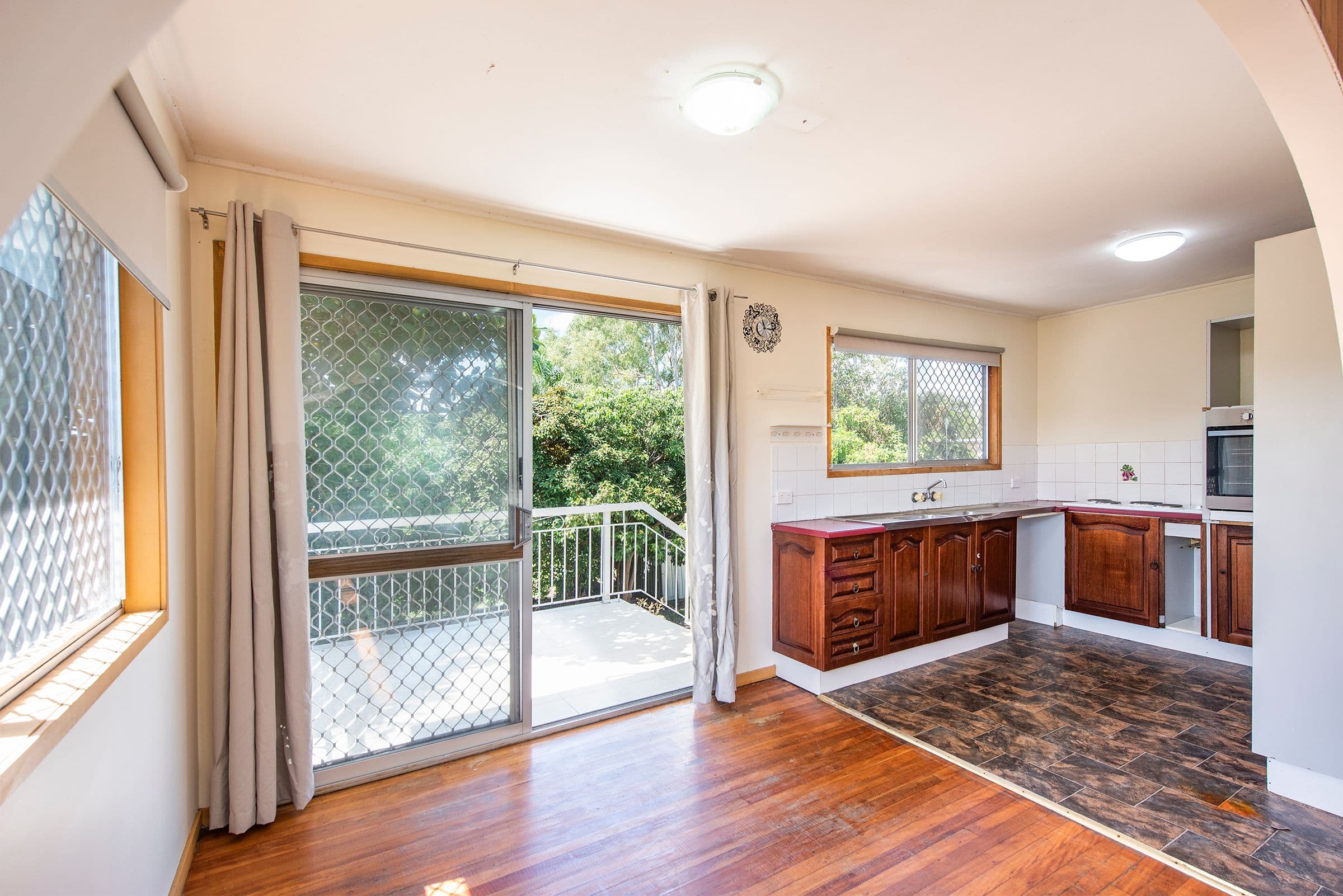 4 Linda Street, Kingston QLD 4114, Kingston - Thumbnail 4