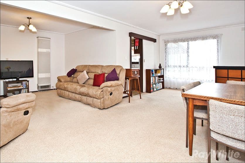 18 Compton Street, GLEN WAVERLEY VIC 3150, Glen Waverley - Thumbnail 2