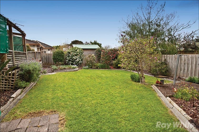 18 Compton Street, GLEN WAVERLEY VIC 3150, Glen Waverley - Thumbnail 7