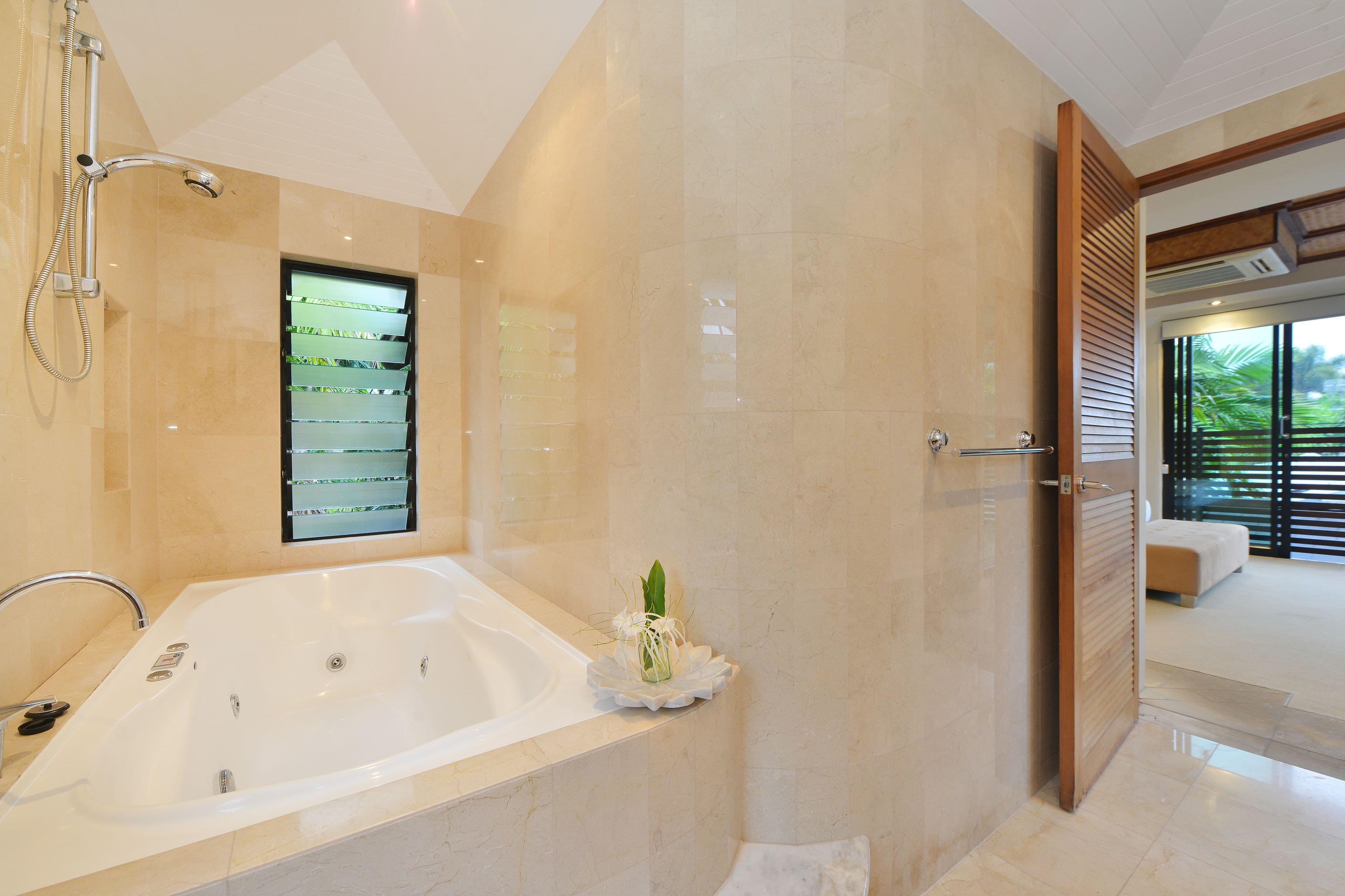 33 Solander Boulevard, Port Douglas QLD 4877, Port Douglas - Thumbnail 6