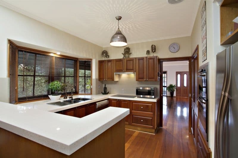 10 Cardinal Court, DINGLEY VILLAGE VIC 3172, Dingley Village - Thumbnail 5