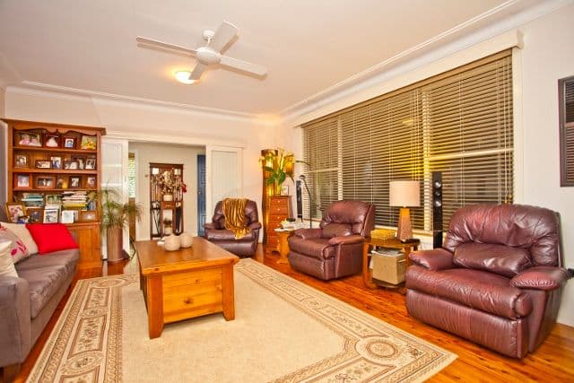 10 Wesley Street, BOLWARRA HEIGHTS NSW 2320, Bolwarra Heights - Thumbnail 3