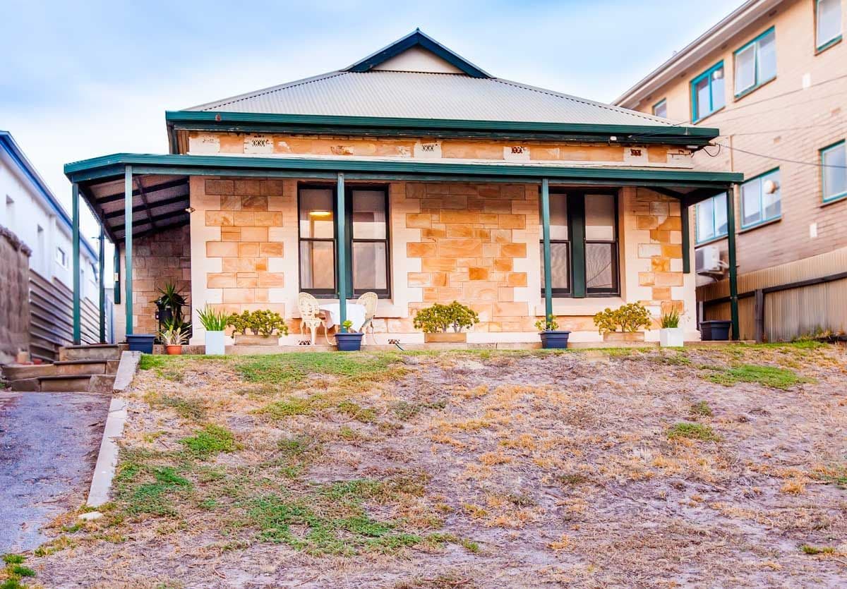 198 Seaview Road, HENLEY BEACH SOUTH SA 5022, Henley Beach South - Image 1