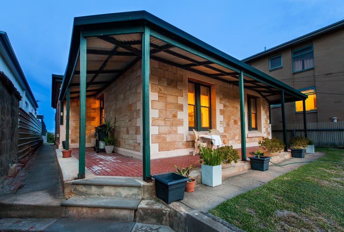 198 Seaview Road, HENLEY BEACH SOUTH SA 5022, Henley Beach South - Thumbnail 2