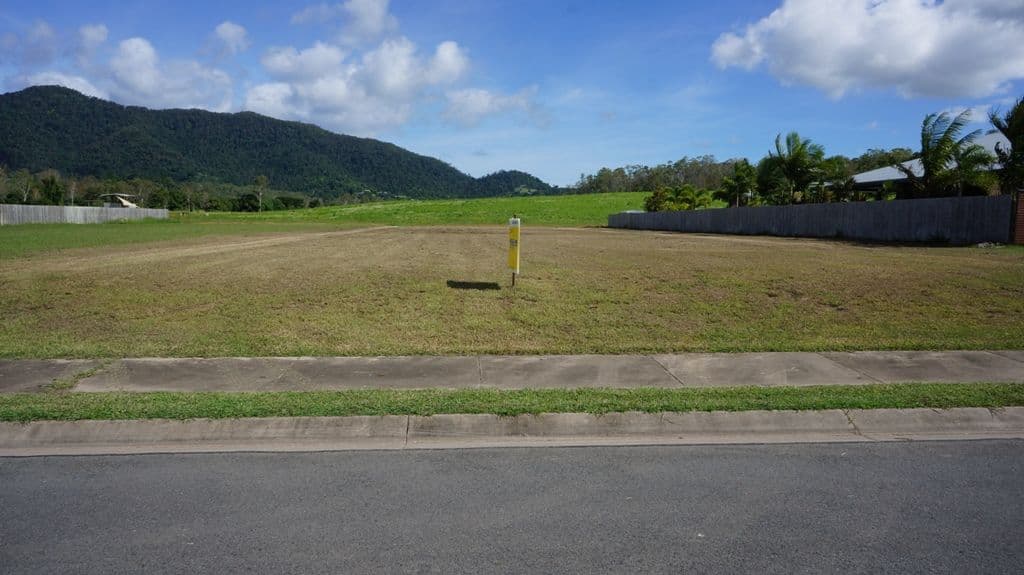 6 Henderson Street, Cannonvale QLD 4802, Cannonvale - Thumbnail 4
