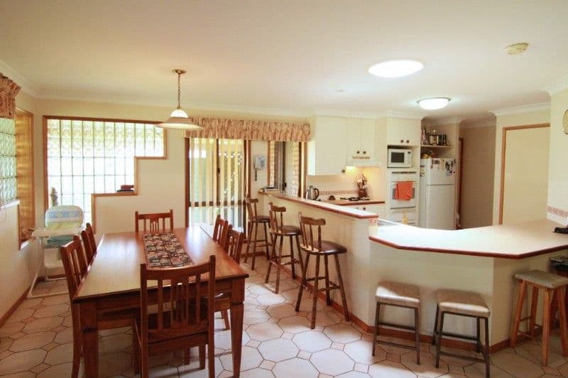 19 Falconer Court, RANGEVILLE QLD 4350, Rangeville - Thumbnail 4