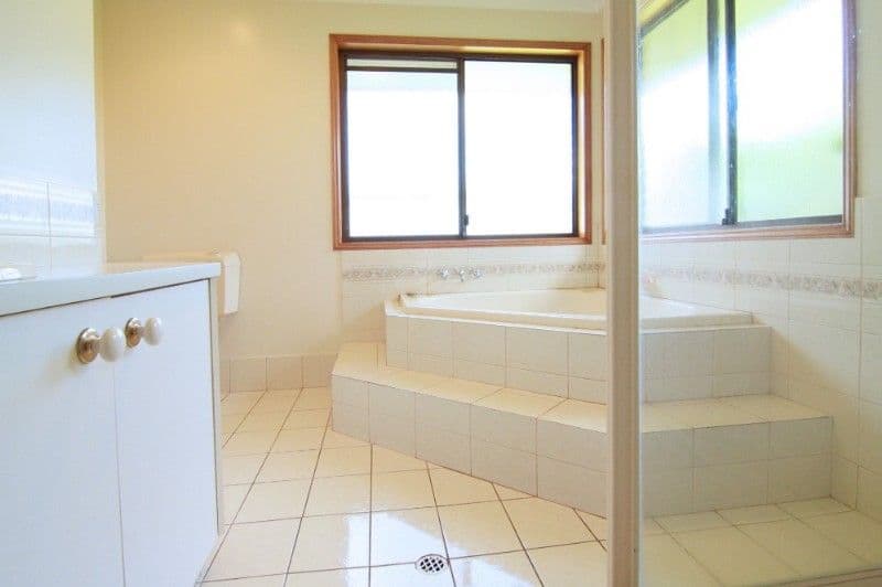 19 Falconer Court, RANGEVILLE QLD 4350, Rangeville - Thumbnail 8