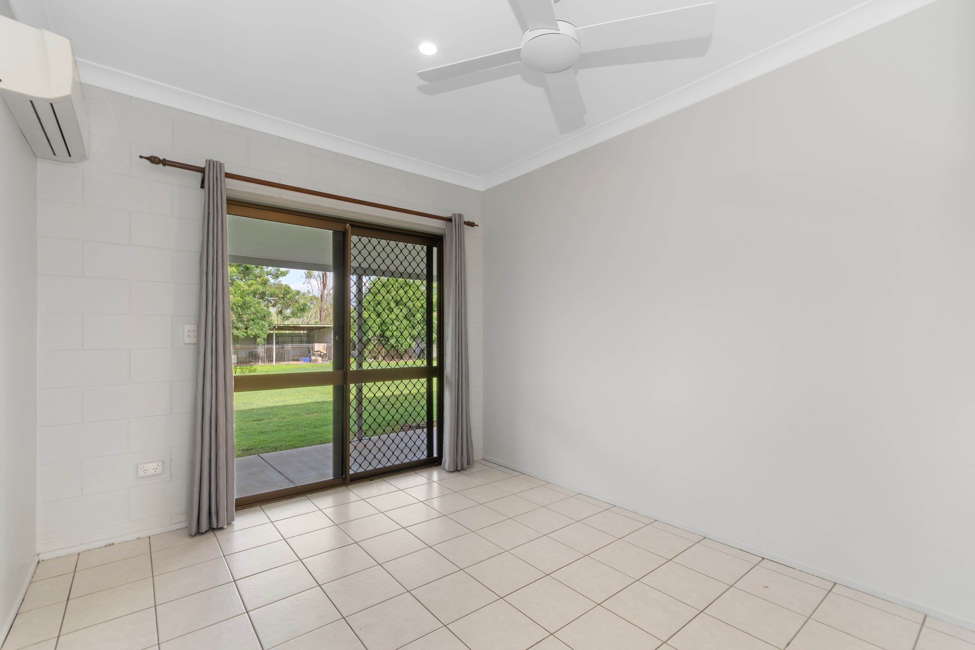 27 Benalla Road, Oak Valley QLD 4811, Oak Valley - Thumbnail 7
