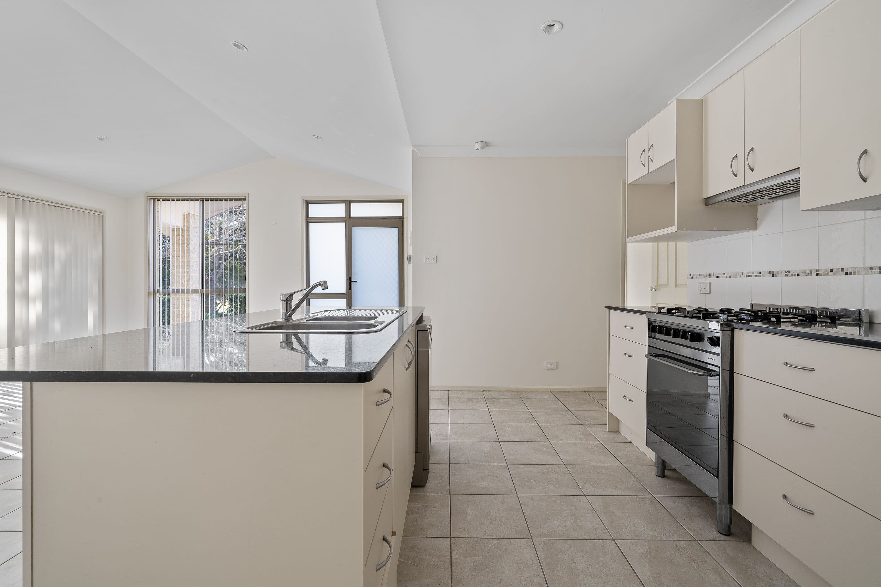 172 Prince Edward Avenue, Culburra Beach NSW 2540, Culburra Beach - Thumbnail 3