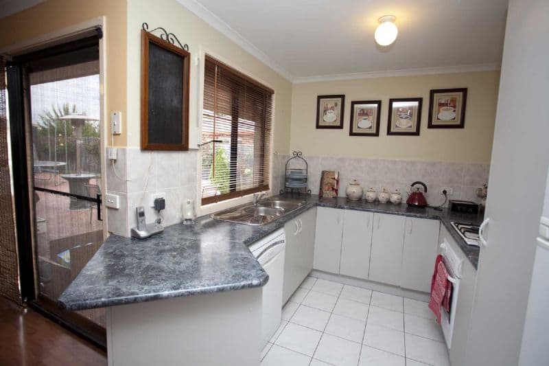 22 Ilani Street, EPPING VIC 3076, Epping - Thumbnail 2