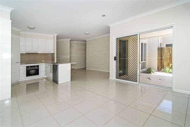 Unit 4, 38 Victory Street, NEWTOWN QLD 4350, Newtown - Thumbnail 5