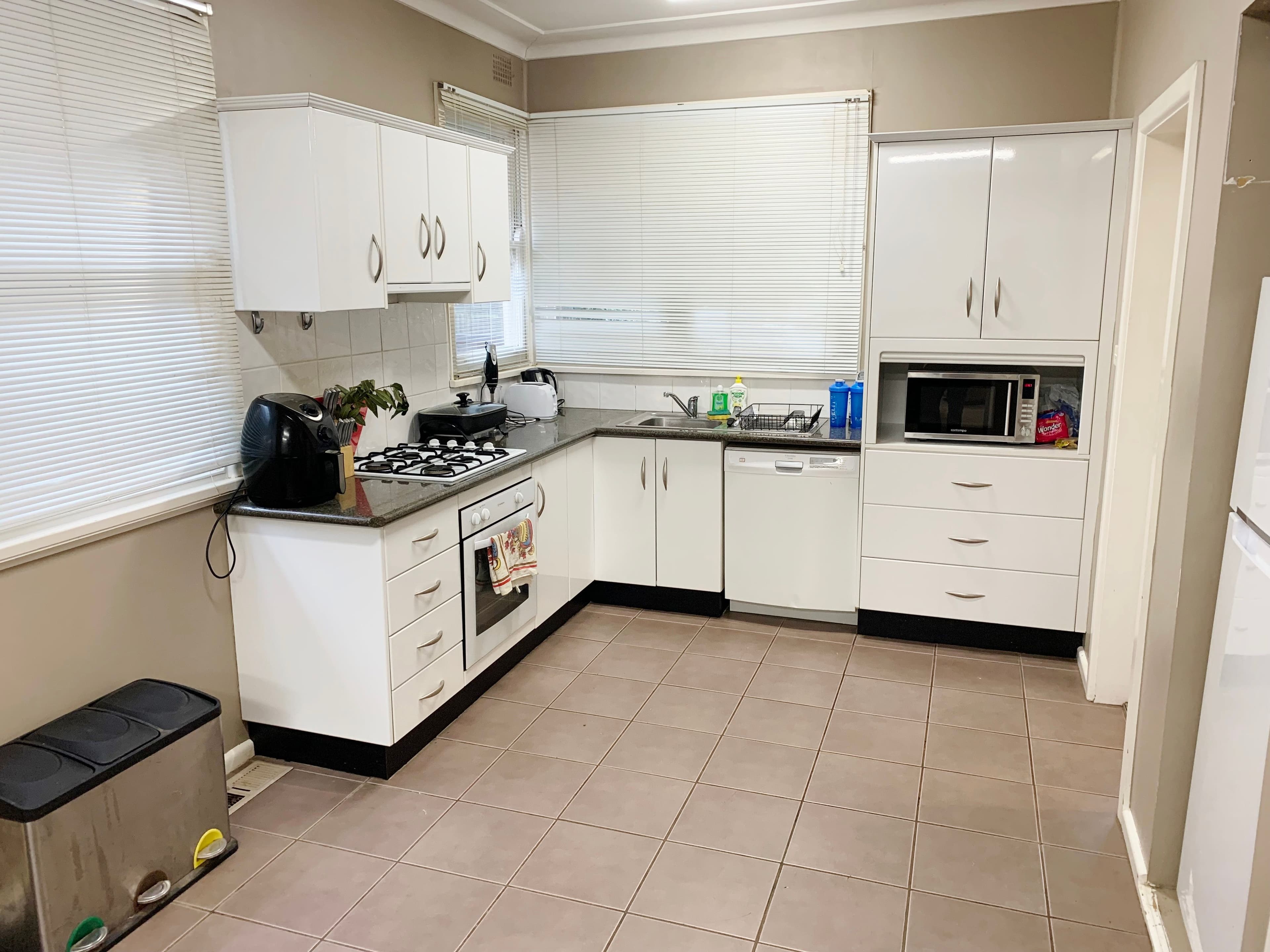 8 Karabah Avenue, Young NSW 2594, Young - Thumbnail 3