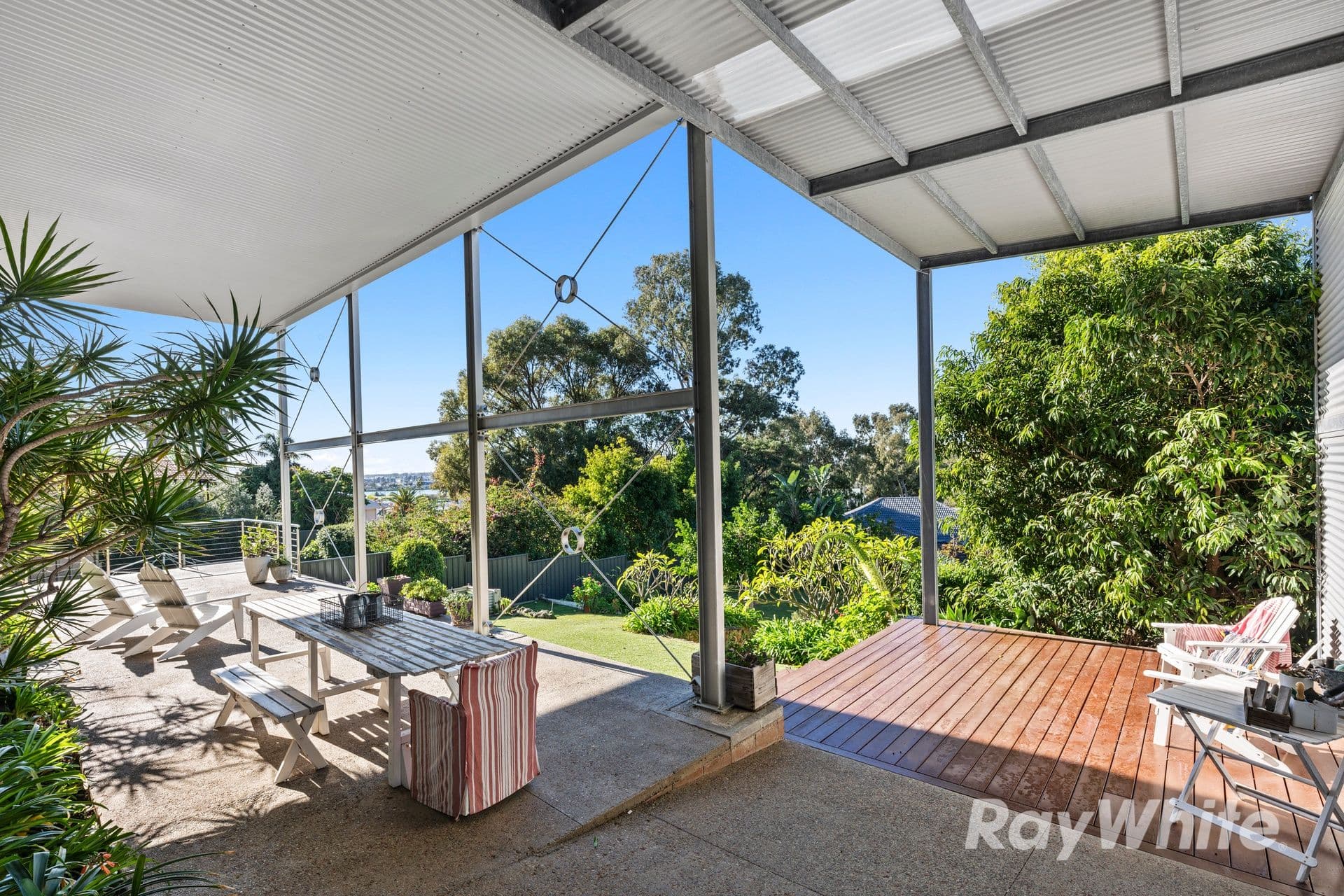 7 Wicklow Road, Halls Head WA 6210, Halls Head - Thumbnail 3